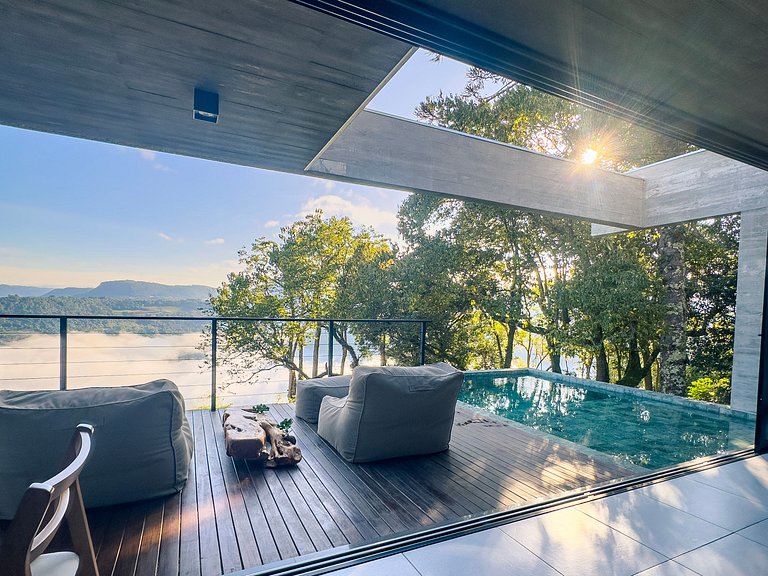 Casa no Vale com vista incrível próximo a Gramado
