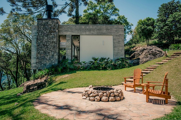 Casa no Vale com vista incrível próximo a Gramado
