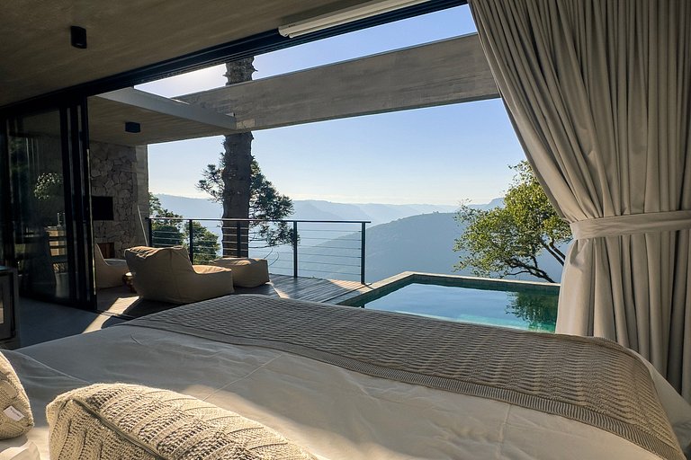 Casa no Vale com vista incrível próximo a Gramado
